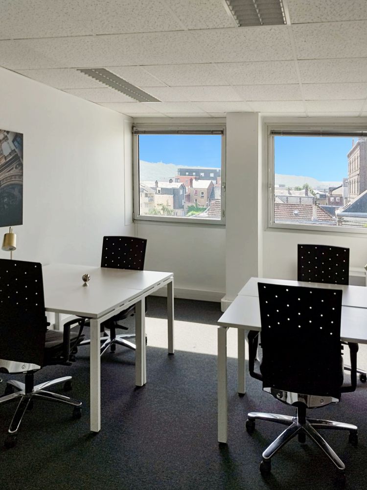 Acc&egrave;s tout inclus &agrave; des espaces de bureau professionnels pour 5 personnes  &agrave; Orly Orlytech 869 76100 Rouen