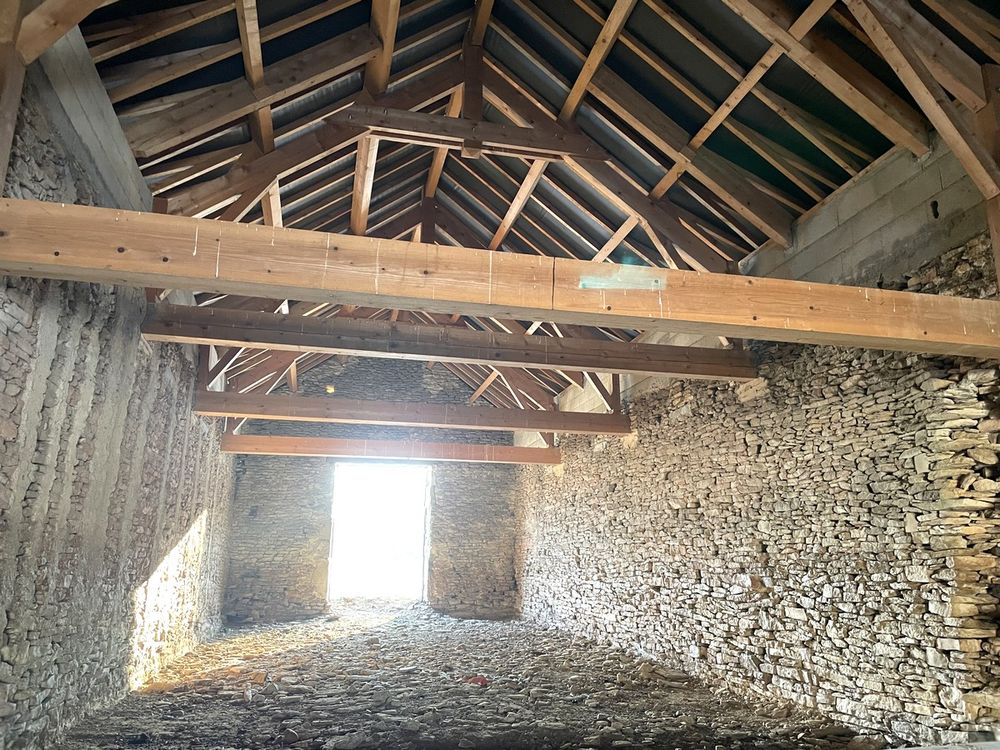 Grange 168m² hab Crémieu