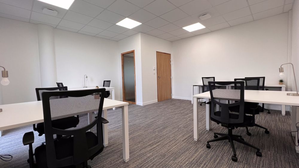 Espace de travail priv&eacute; personnalis&eacute; en fonction des besoins uniques de votre entreprise &agrave; Poitiers, Futuroscope 1104 86360 Chasseneuil-du-poitou