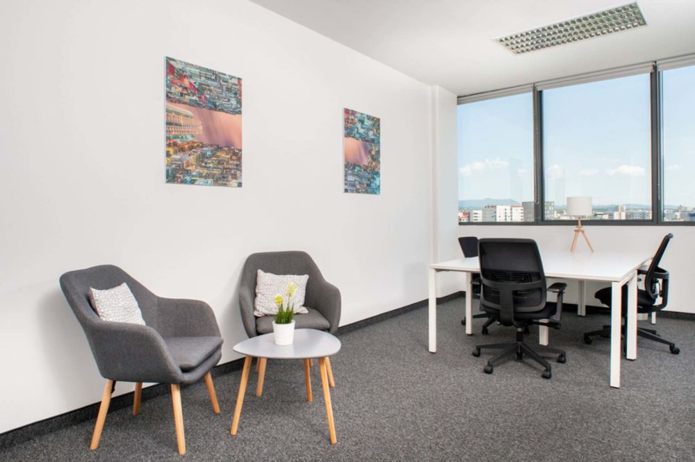 Espace de bureau priv&eacute; pour 3 personnes &agrave; Nantes Carquefou 509 44470 Carquefou