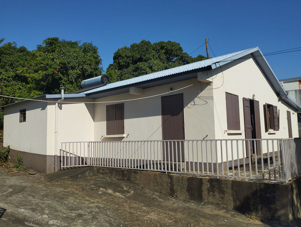 ORPI - STELLA PITON SAINT LEU Maison T4 (110 m²) à rénover