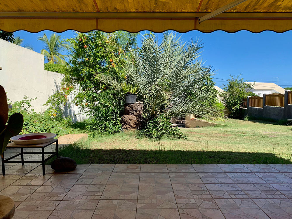 ORPI - Saint Gilles Les Bains Villa 6 pièce(s) 250 m2 / Terrain à Bâtir