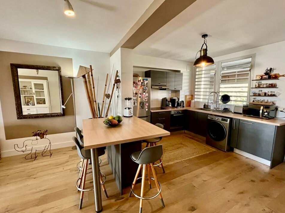 ORPI - Saint Gilles Les Hauts Appt Duplex 4 pièce(s) 95.53 m2 VUE MER