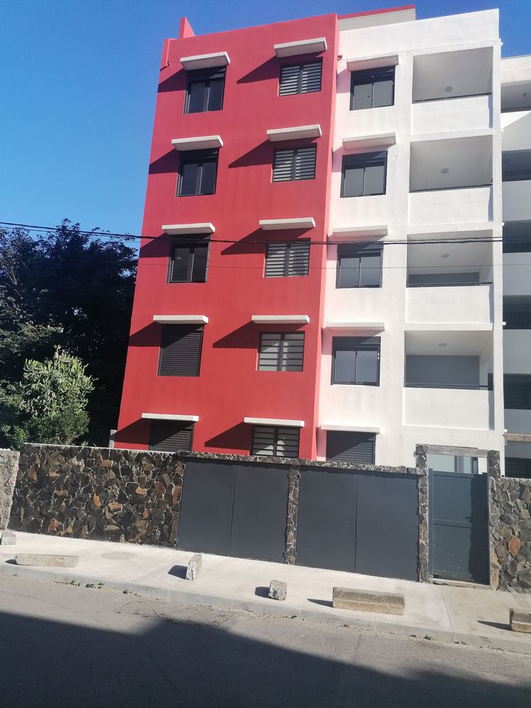 ORPI-SAINT DENIS - Appartement T3 65M²