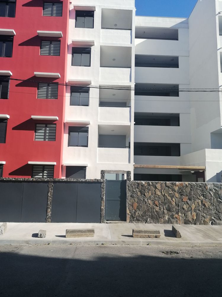 ORPI-SAINT DENIS-Appartement T4 90M²
