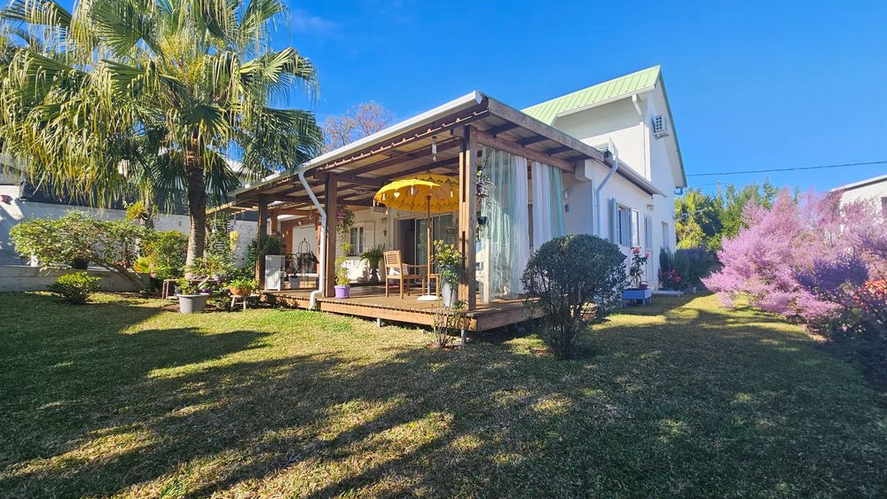 ORPI - Guillaume les bas - Maison F5 avec grand garage