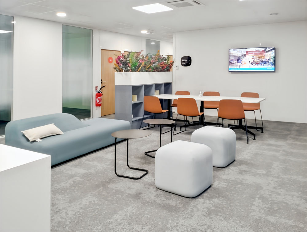 Acc&egrave;s illimit&eacute; au coworking space de Factories Malakoff 119 92240 Malakoff