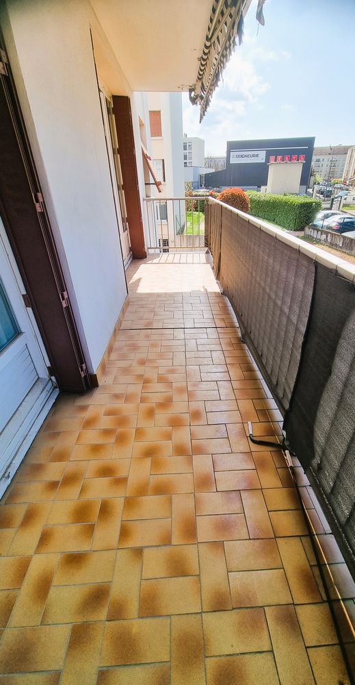 APPARTEMENT T3/T4 SECTEUR CHATEAU GAILLARD 1er ETAGE/5