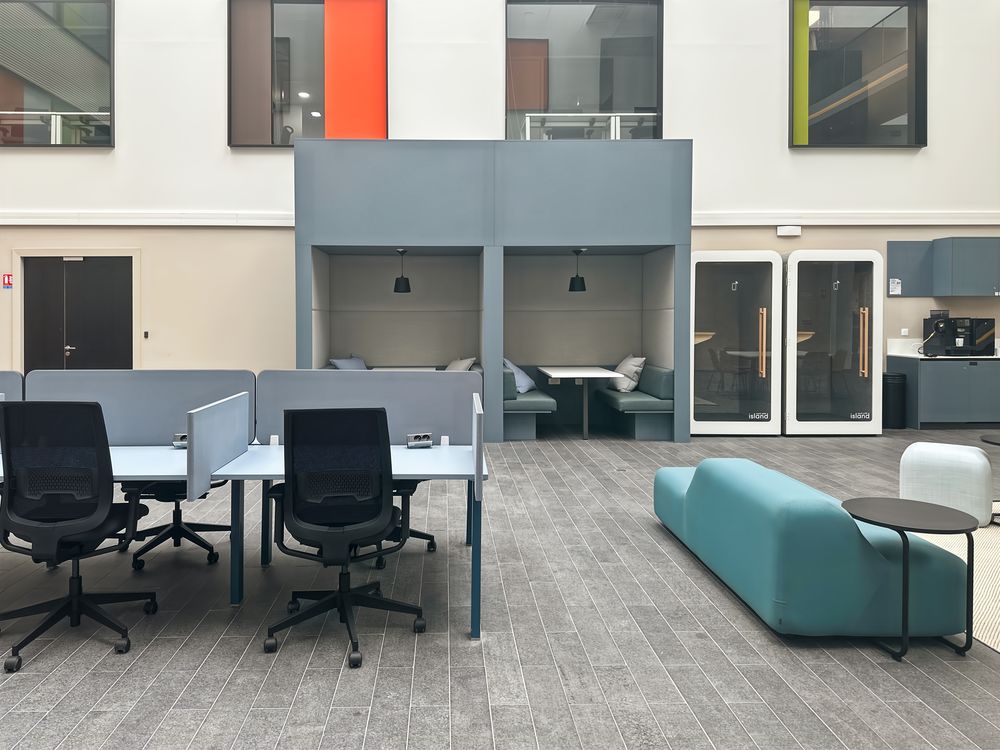 R&eacute;servez un bureau partag&eacute; ou un espace de coworking &agrave; Lesquin, Atrium 159 59810 Lesquin