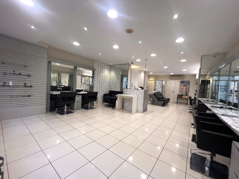 Local commercial Id&eacute;al pour salon de coiffure - Centre-Ville, Rue Pi&eacute;tonne. 1500 77000 Melun