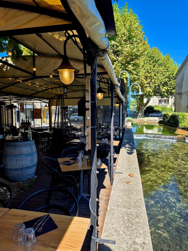 &Agrave; SAISIR FONDS DE COMMERCE GOUDARGUES 175000 30630 Goudargues