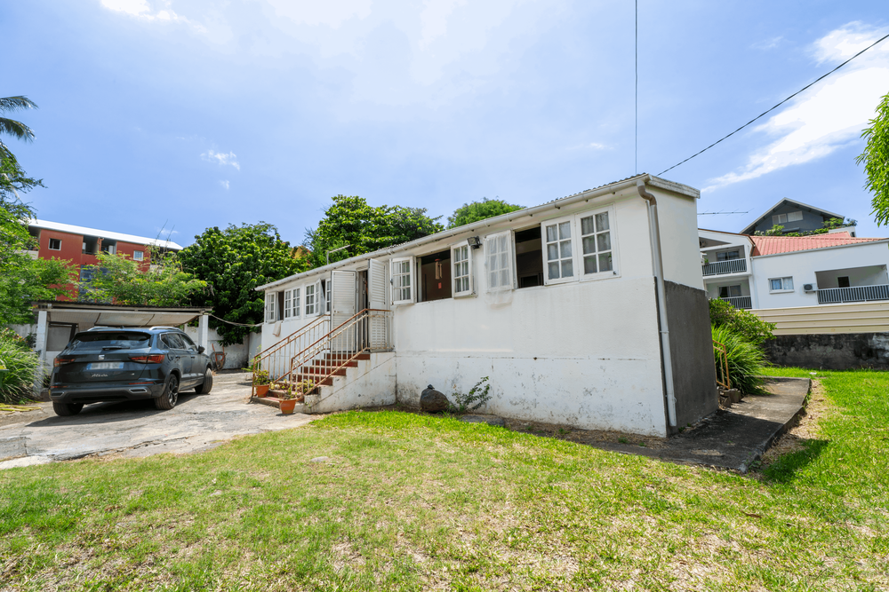 À VENDRE  Maison ancienne type SATEC  Chaussée Royale, Saint-Paul