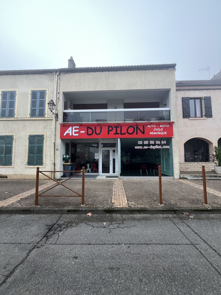 LOCAL COMMERCIAL MONTCHANIN CENTRE 400 71210 Montchanin