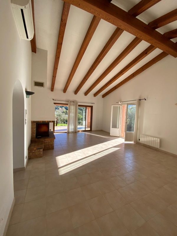 Villa lumineuse à deux pas du littoral