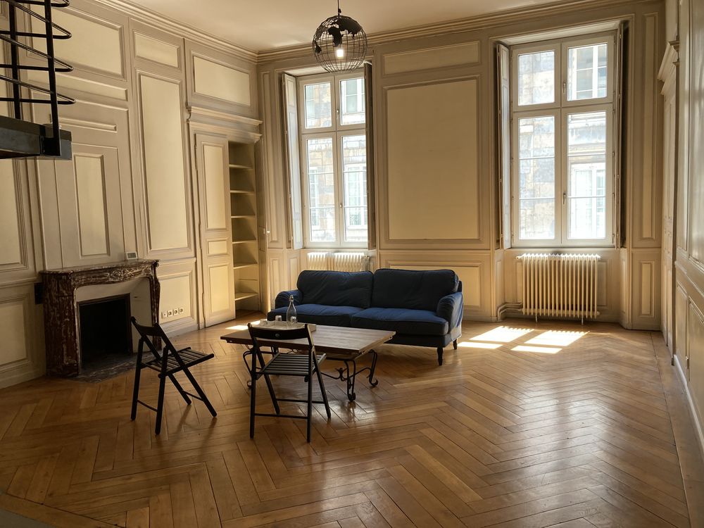 Grand T2 de charme - Centre Ville
