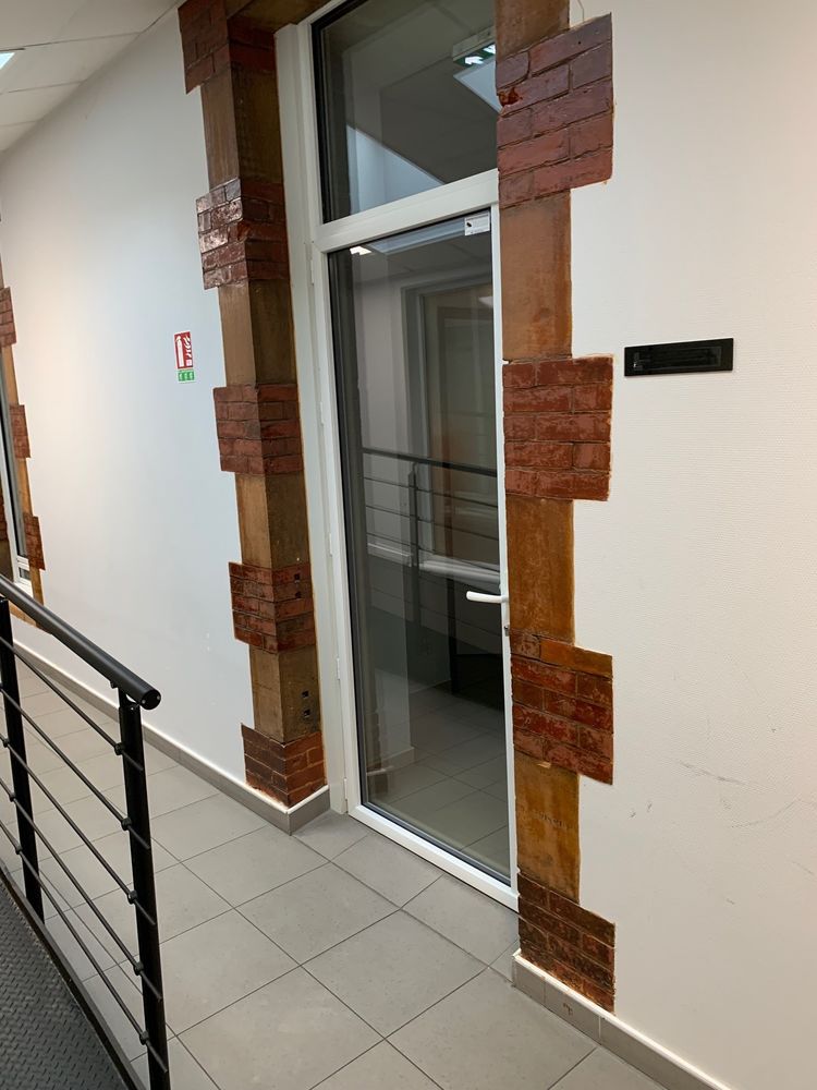 Local Professionnel 33.50 M2 - Centre ville 600 72000 Le mans