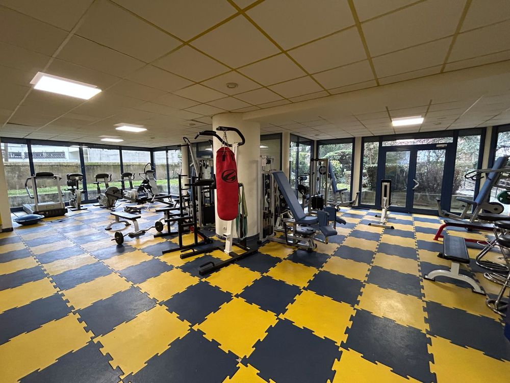 &Agrave; louer - Salle de sport &eacute;quip&eacute;e 87 m&sup2; - Metz (Rez-de-chauss&eacute;e) 1000 57000 Metz