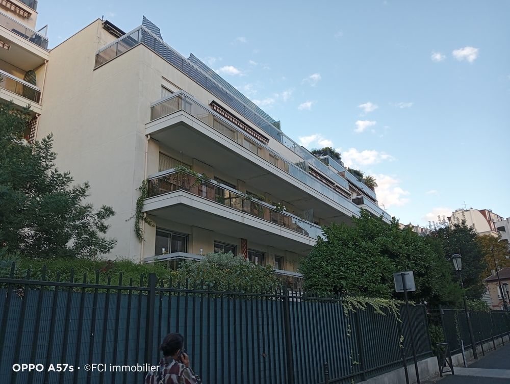 APPARTEMENT +jardin résidence standing viager dame 98 ans