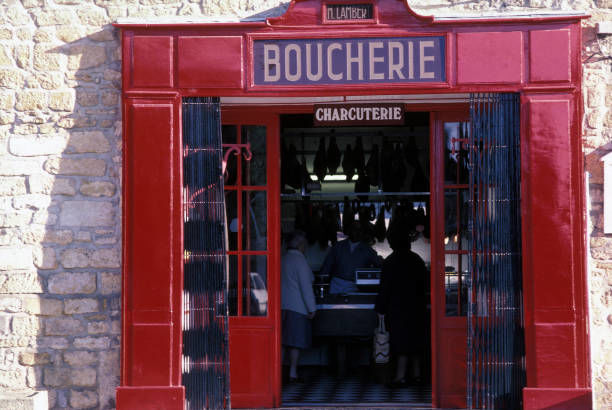 MURS COMMERCIAUX LOUES LITTORAL ATLANTIQUE 567100 33680 Le porge