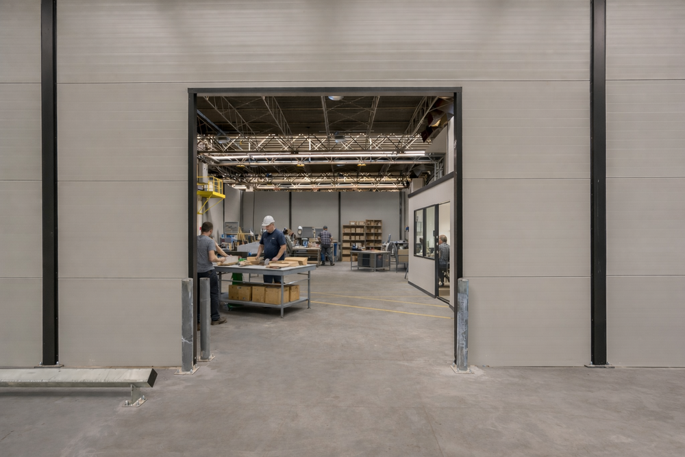 Local d'activité / Atelier 240m2