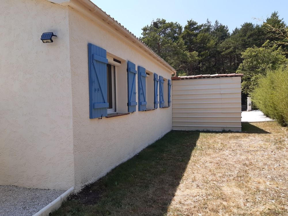 Maison entièrement rénovée avec goût  Exposition plein Sud  Vue panoramique  Terrain plat de 1 030 m²