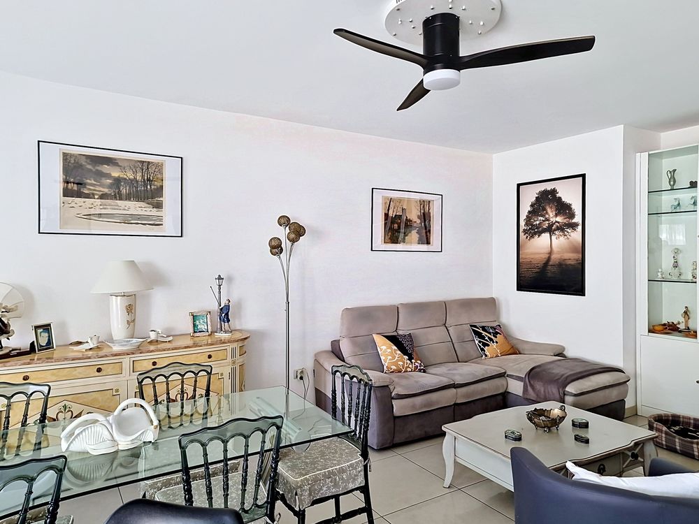 CANNES- CENTRE - Beau T3 de 80 m2 avec belle terrasse