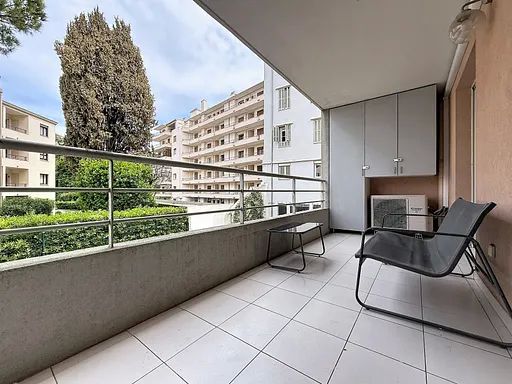 CANNES-MONTFLEURY- Beau 2 pieces de 38,30m2 avec belle terrasse de 10,90m2
