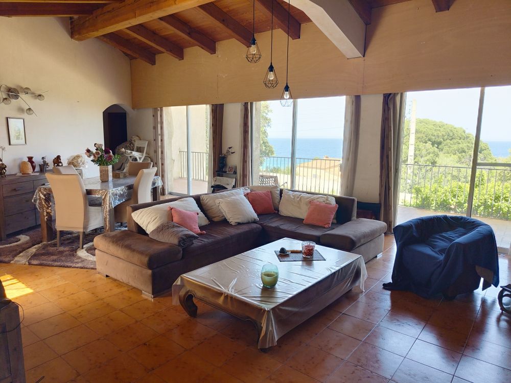Rare : Villa type 6 à proximité des plages