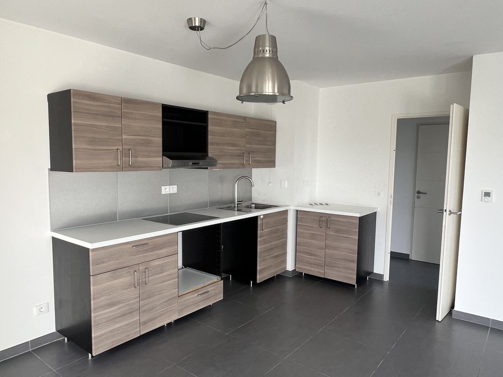 T3 / 70M2/TERRASSE/ GARAGE/ PORT MARIANNE MONTPELLIER