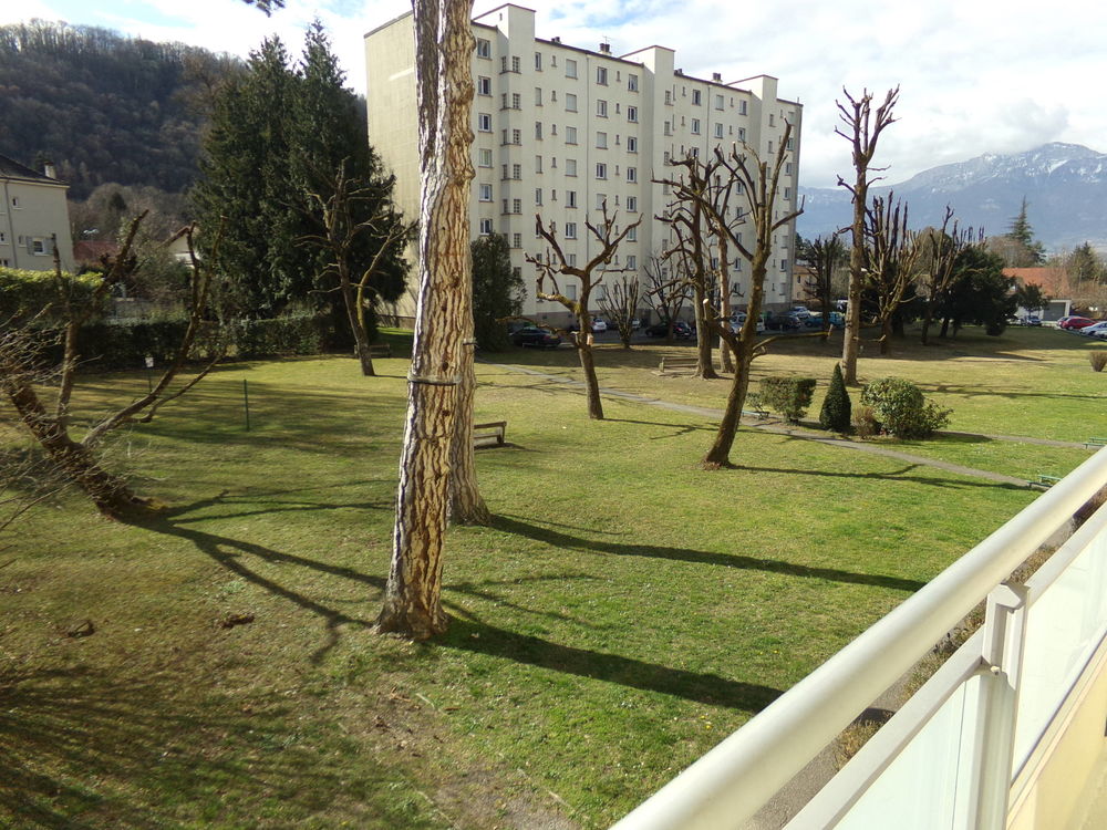 T3 + balcon GIERES