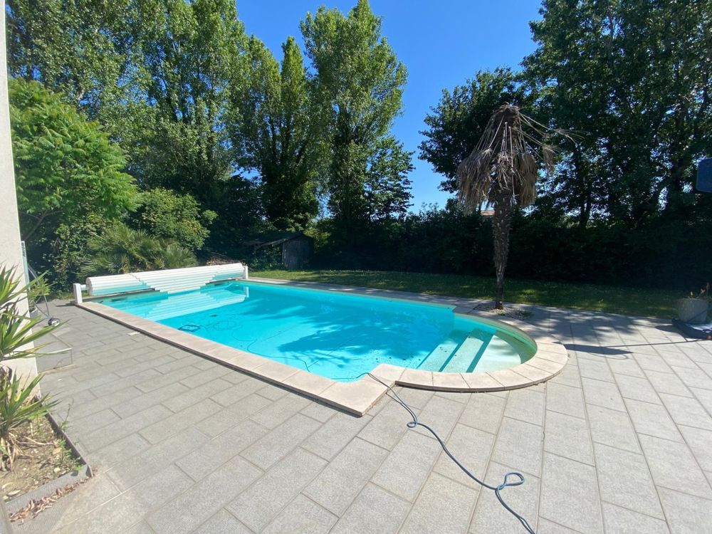 Maison avec piscine à GUILHERAND-GRANGES