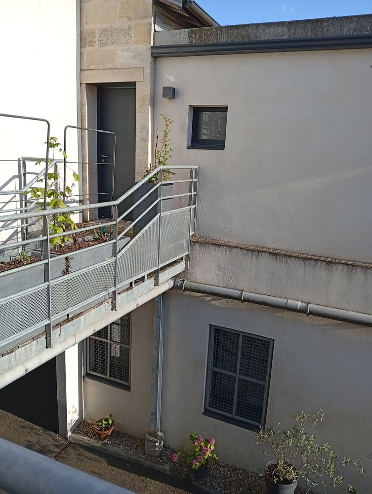APPARTEMENT 103 M2 MERIGNAC LIMITE SAINT AUGUSTIN