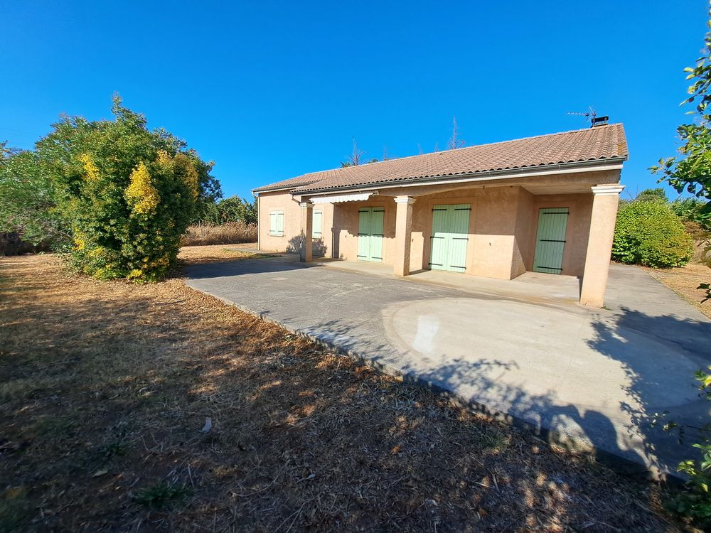 Maison 5 pièces à louer à CHATEAUNEUF SUR ISERE.