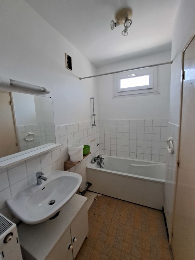 Location T3 à SAINT EGREVE