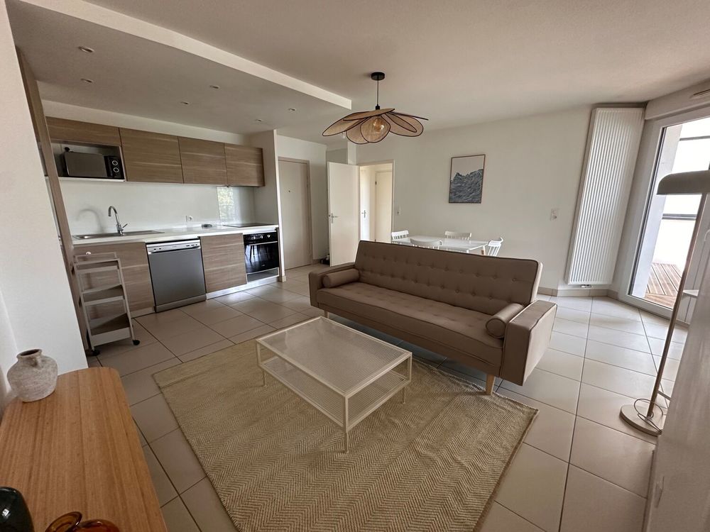 T3 MEUBLE AVEC TERRASSE TALENCE CENTRE