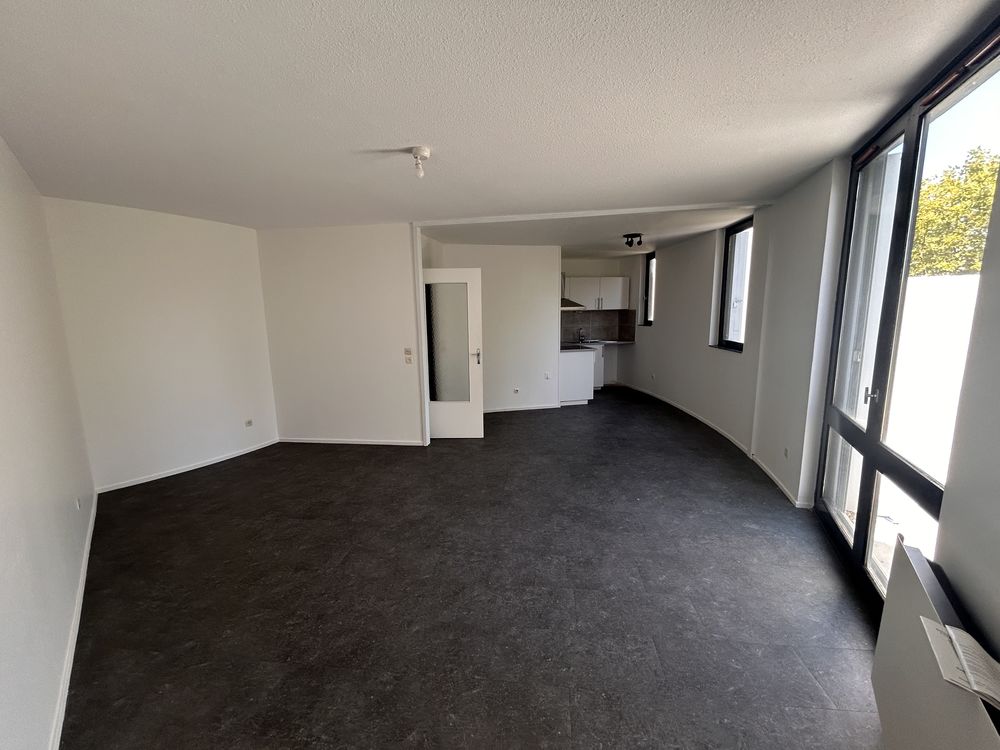 T4 DUPLEX + BALCON