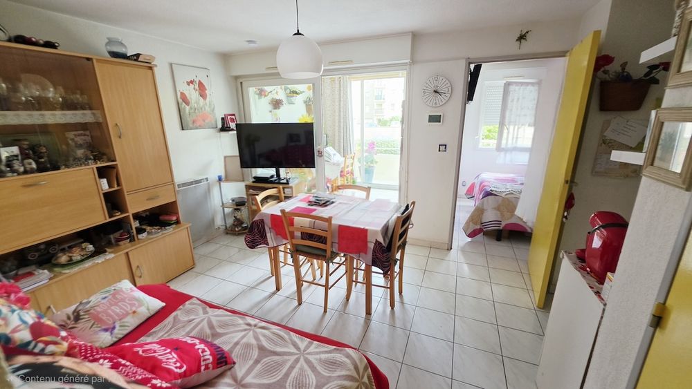 LE CAP D'AGDE - Situé au bas des falaises, Appartement 2 Pièces + Cabine ( 29,64 m² loi carrez )