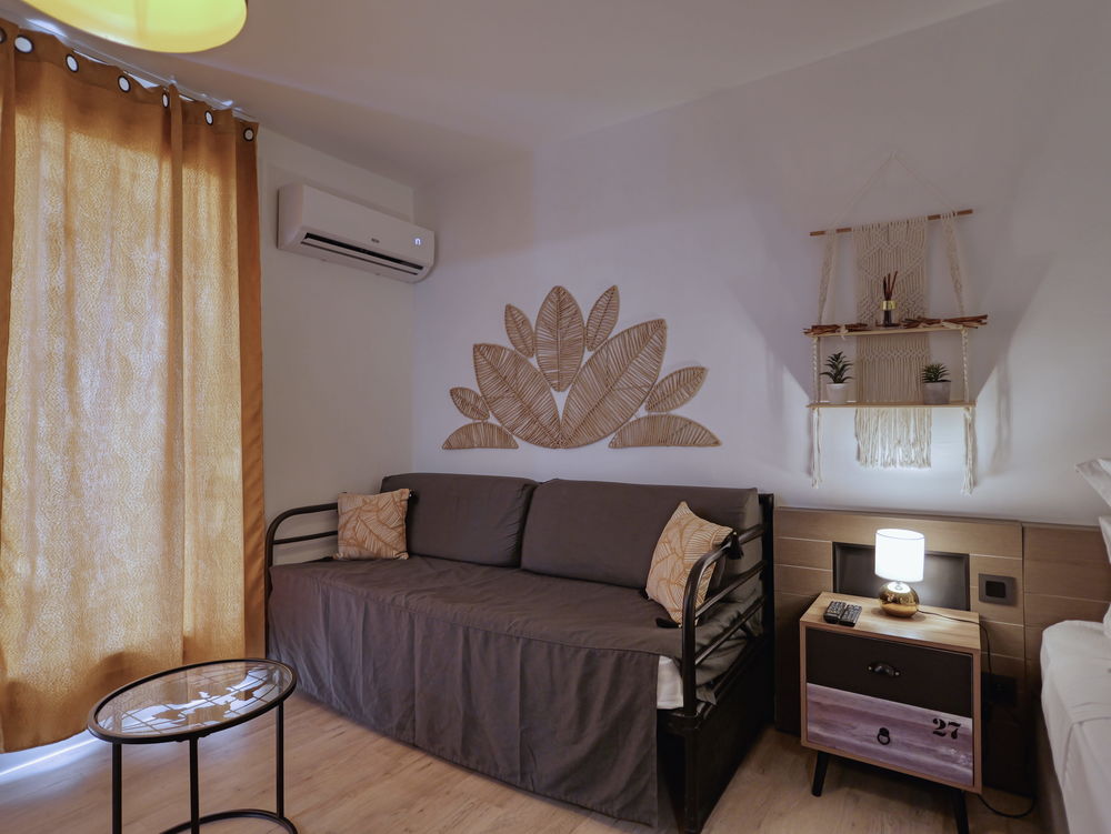 Appartement T1 meublé avec terrasse et vue mer