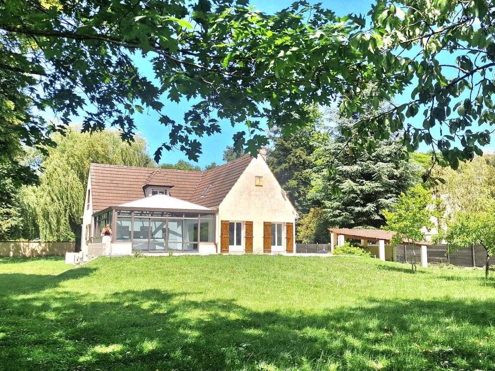 Maison familiale 221m², Terrain 2 991 m²,suite parentale, DPE B