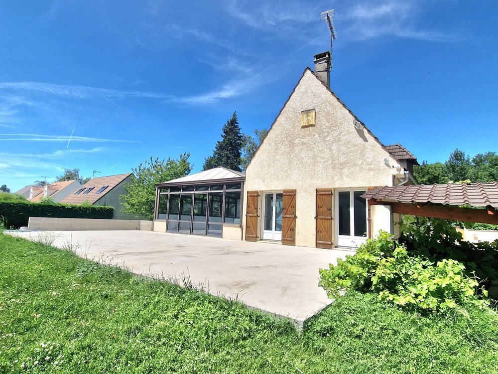 Maison familiale 221m², Terrain 2 991 m²,suite parentale, DPE B