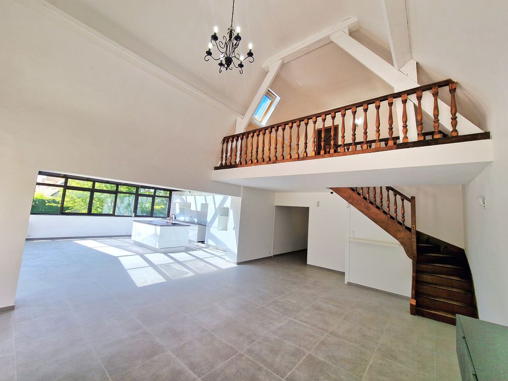 Maison familiale 221m², Terrain 2 991 m²,suite parentale, DPE B