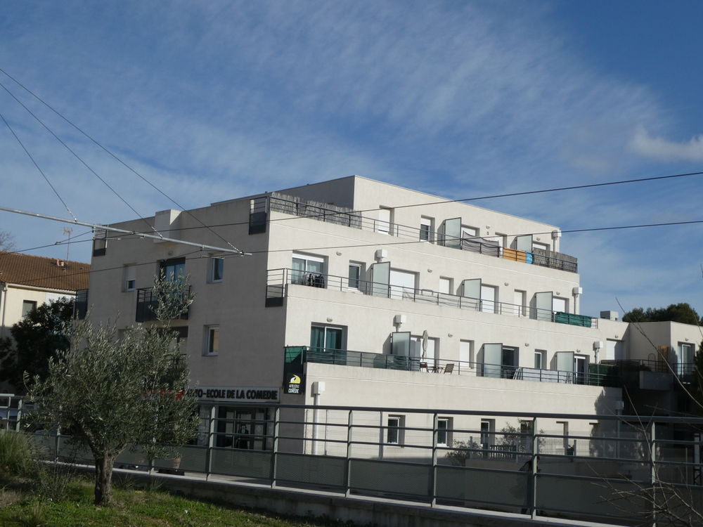 Emplacement PREMIUM Facultés Etudiants GRAND studio terrasse parking