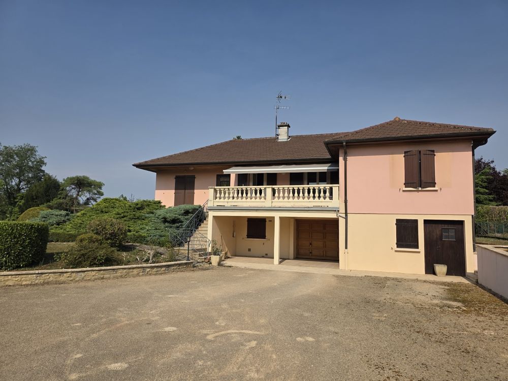 Le titre de Grande maison familiale avec 5 chambres, dépendances et terrain arborévotre annonce