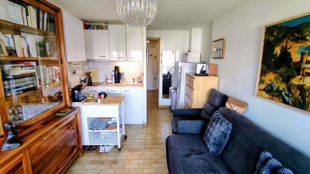 LE CAP D'AGDE : Mont St Martin: Situé à 1.5km de la plage Richelieu et 200m des commerces, appartement STUDIO double -cabine avec loggia vitrée SUD.