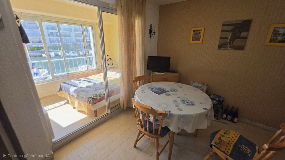 LE CAP D'AGDE - Situé sur la pointe SUD/EST de l'Île des pêcheurs: 1er étage appartement VENDU AVEC PARKING PRIVE.