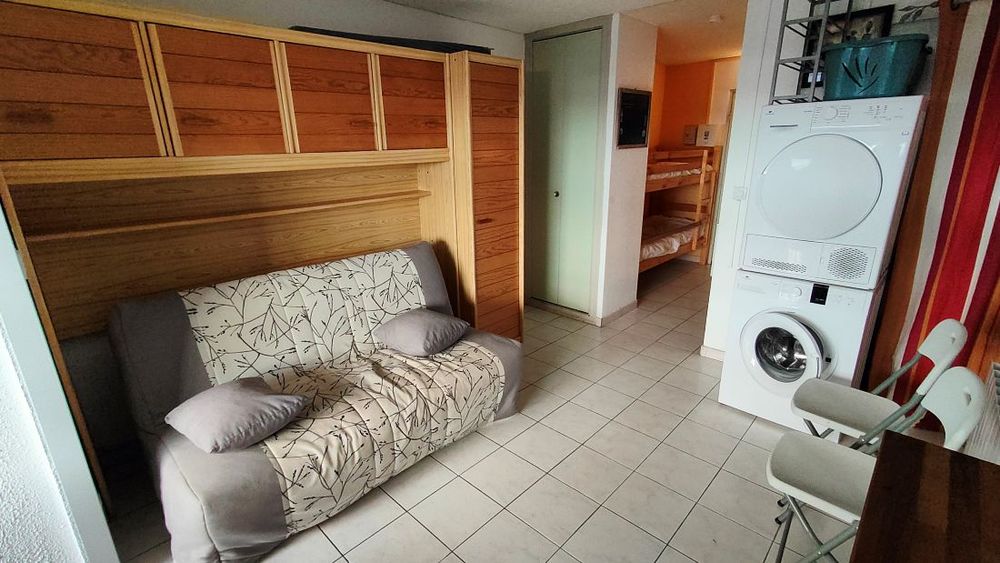 LE CAP D'AGDE: Appartement situé proche plage de la Grande Conque en Rez-de-chaussée.