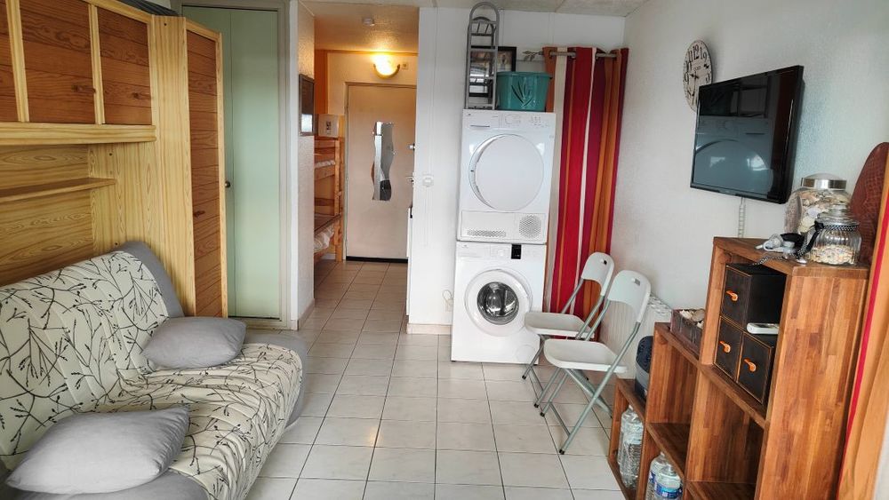 LE CAP D'AGDE: Appartement situé proche plage de la Grande Conque en Rez-de-chaussée.