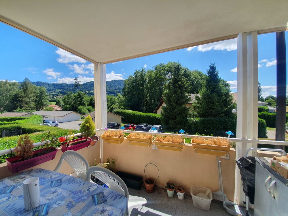 Bel appartement 3 pièces - au calme et au proche du centre
