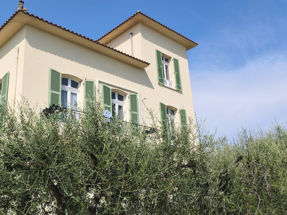 2 pièces en duplex Nice Saint Antoine de Ginestiere