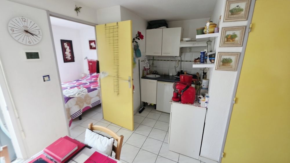 LE CAP D'AGDE - Situé au bas des falaises, Appartement 2 Pièces + Cabine ( 29,64 m² loi carrez ).